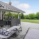 Vestertoften Holiday home *